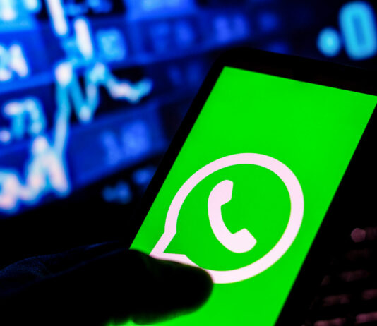 WhatsApp is now allowing users to add up to 512 people to groups.